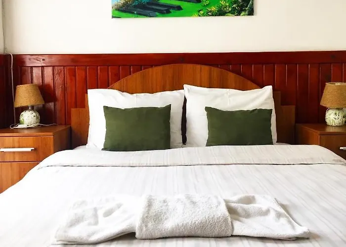 Saatli Konak * Ayvalı